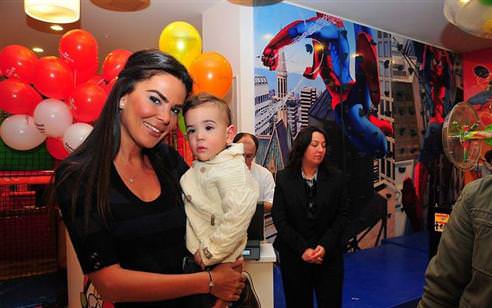 Özlem ekrana dönmek üzere