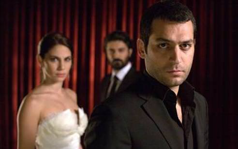 Zeynep ile öpüşürken heyecanlandım!