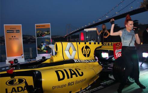 Reina'da Formula 1 partisi