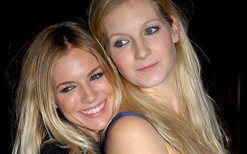 Sienna Miller Londra moda haftasında