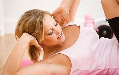 6 dakikada seksi bir göğüs dekoltesine sahip olun