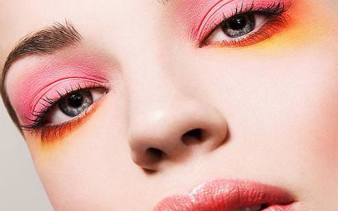 Yılbaşı gecesi makyajınızla büyüleyin