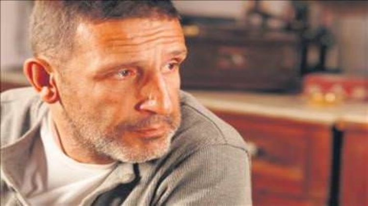 Cem Özer'i seviyor muyuz?