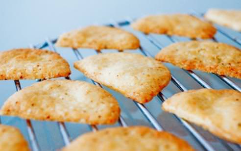 Yufka cips (acılı)