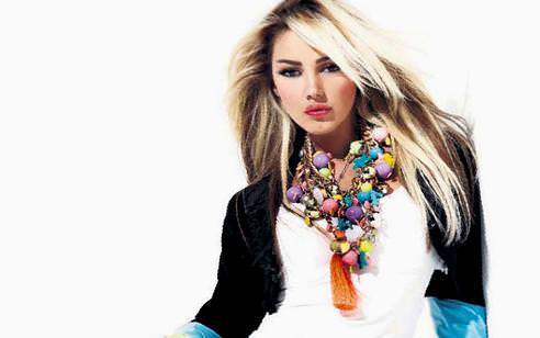 'Yalanı boşver' ile lider oldu