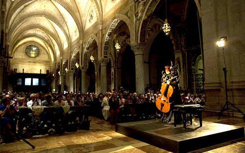 Akbank oda orkestrası nisan 2011 konserleri