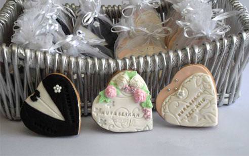 Davetlilere ‘Tatlı’ sürpriz