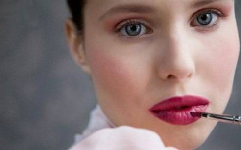 Makyajda porselen etkisi