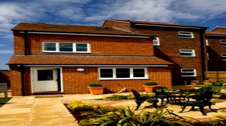 Bahçe mobilyası alırken ve kullanırken nelere dikkat etmeliyiz?