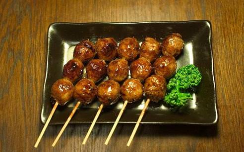 Elmalı piliç köftesi