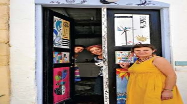 Sokak sokak Alaçatı...