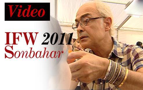 Dünyaca ünlü makyözden defile makyajı