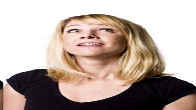 Karşınızdaki kişinin yalan söylediğini nasıl anlarsınız