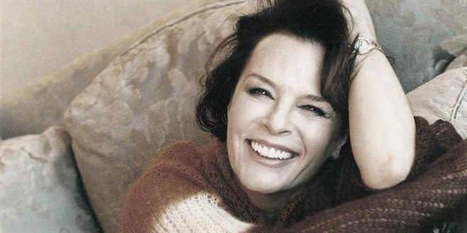 Anneler Gününü Hülya Koçyiğit'le geçirmek ister misiniz?