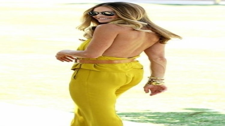 Sırt dekoltenizi konuşturun!