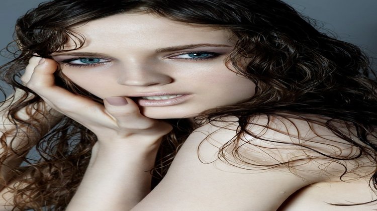 Yağlı saç görünümünden kurtulun!