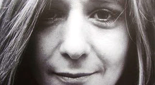 Yeryüzüne dayanabilmek için yazan kadın: Tezer Özlü