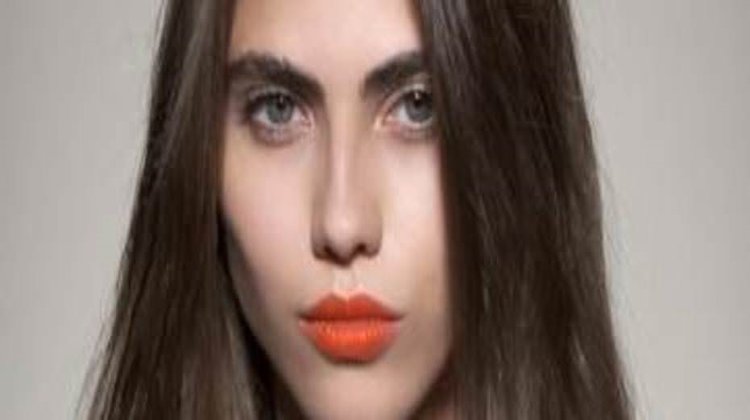 Dudaklarda turuncu etkisi