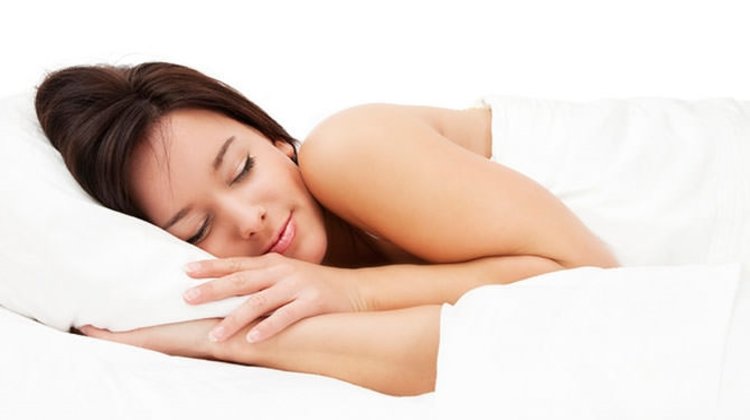 Çıplak uyumanın faydaları