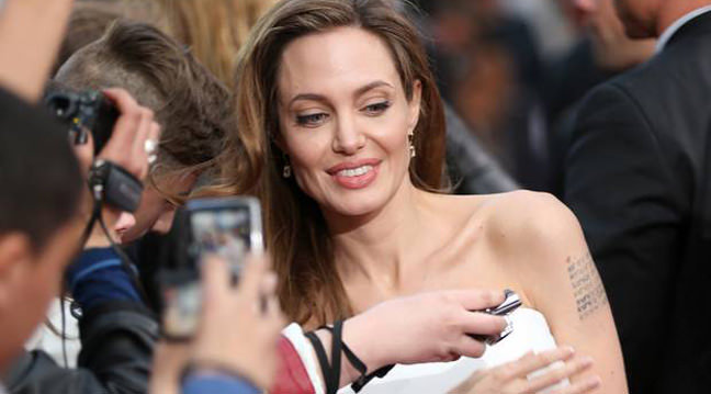 Angelina Jolie insanlığı kurtardı!