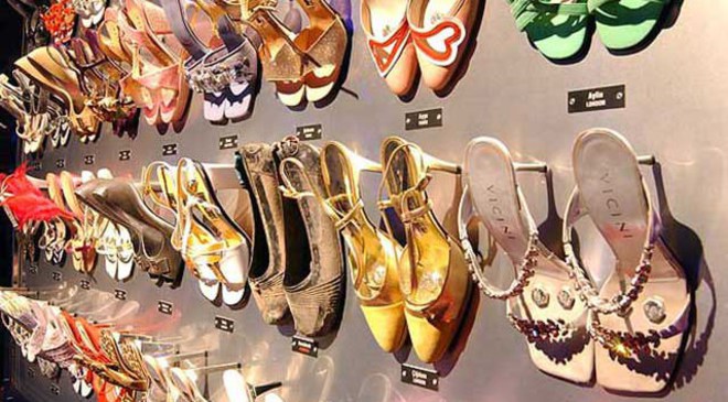 "Everybody Walks"ta sosyetik ayakkabılar sergileniyor