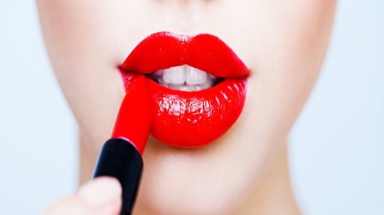 Sıkça yapılan makyaj hataları