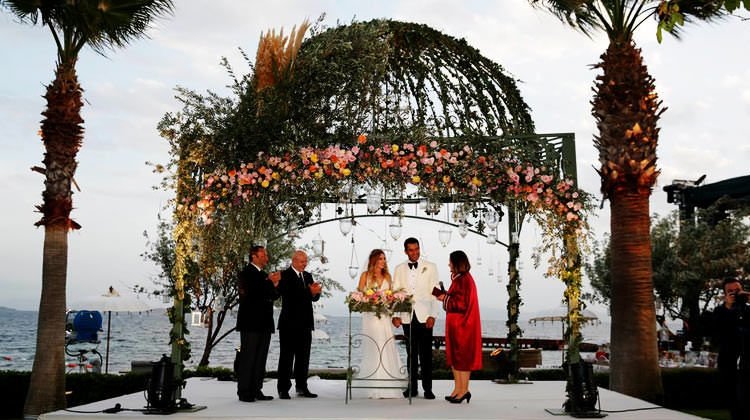 Sinem Kobal ve Kenan İmirzalıoğlu'nun romantik balayı tatili	