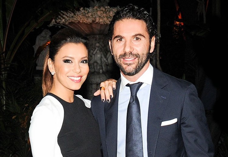 Eva Longoria evlendi