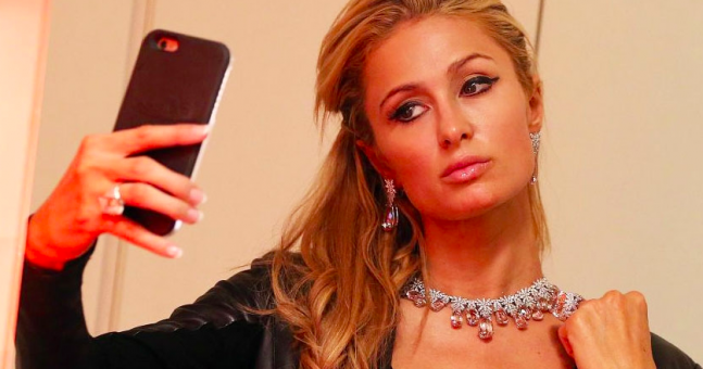 Paris Hilton'dan selfie iddiası