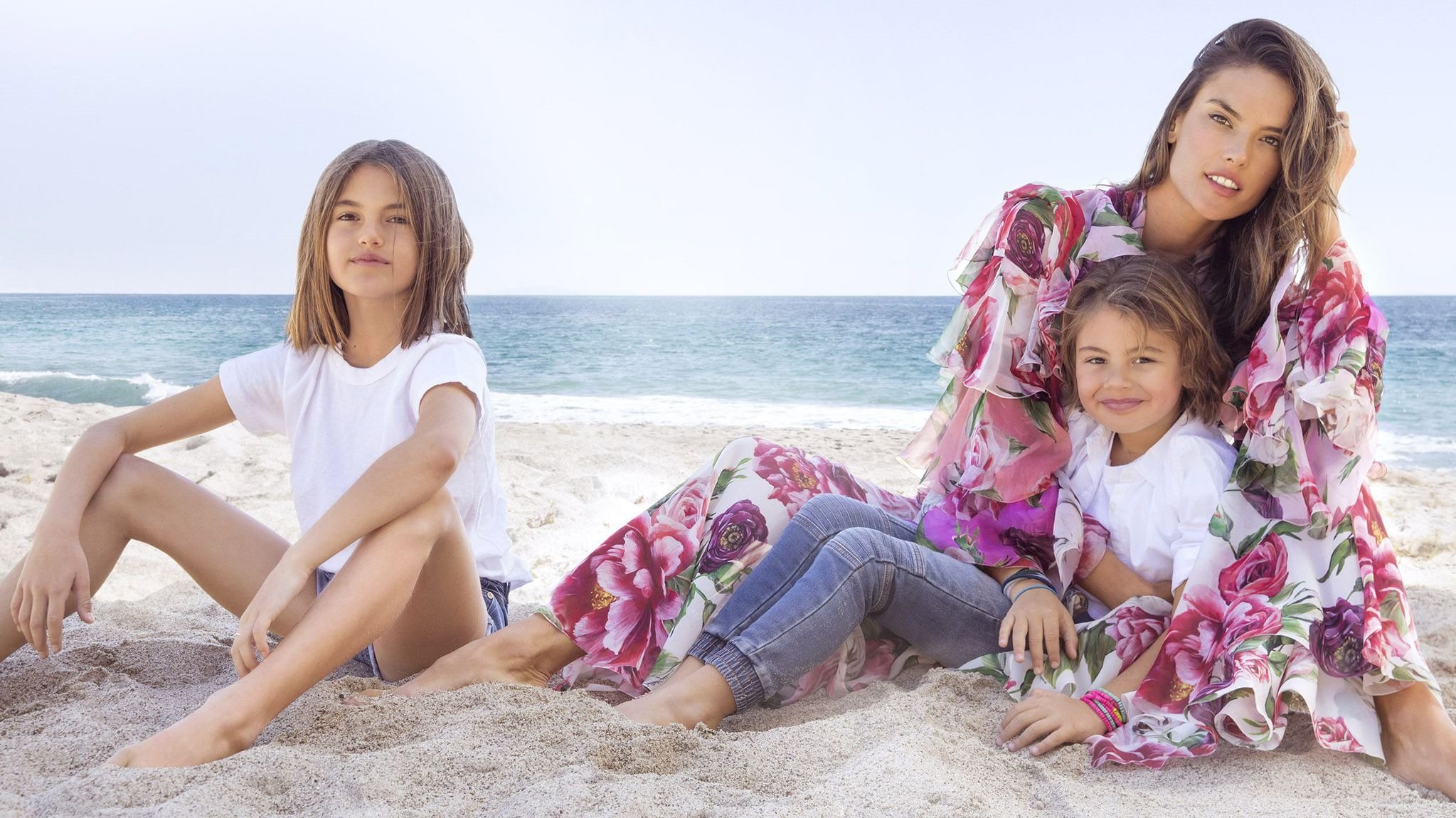 Alessandra Ambrosio: Önceliğim çocuklarım