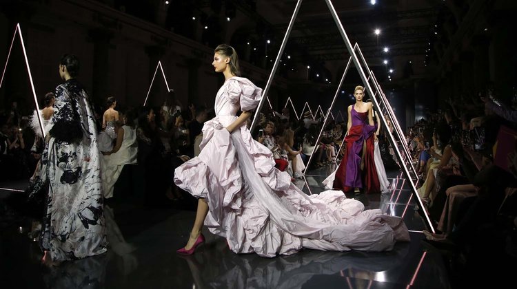 Ralph & Russo Sonbahar-Kış 2018-19 Couture