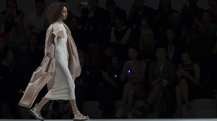 Hugo Boss İlkbahar 2019 koleksiyonu