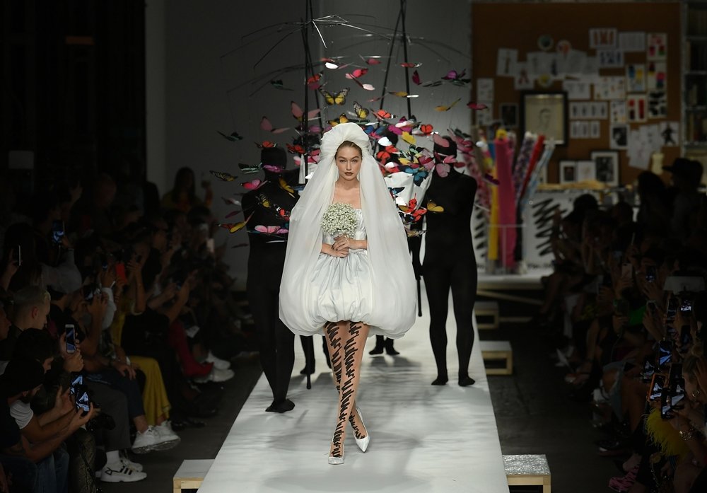 Moschino İlkbahar/Yaz 2019