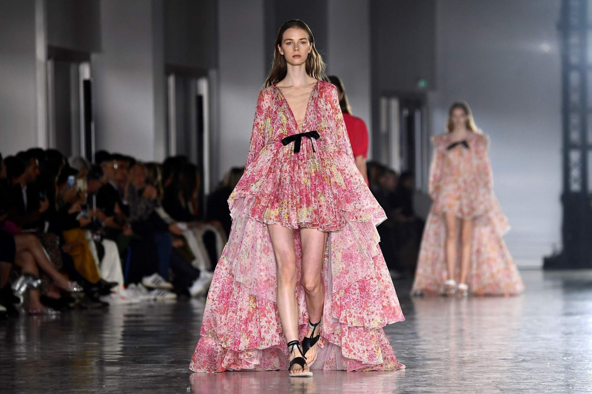 Giambattista Valli İlkbahar/Yaz 2019