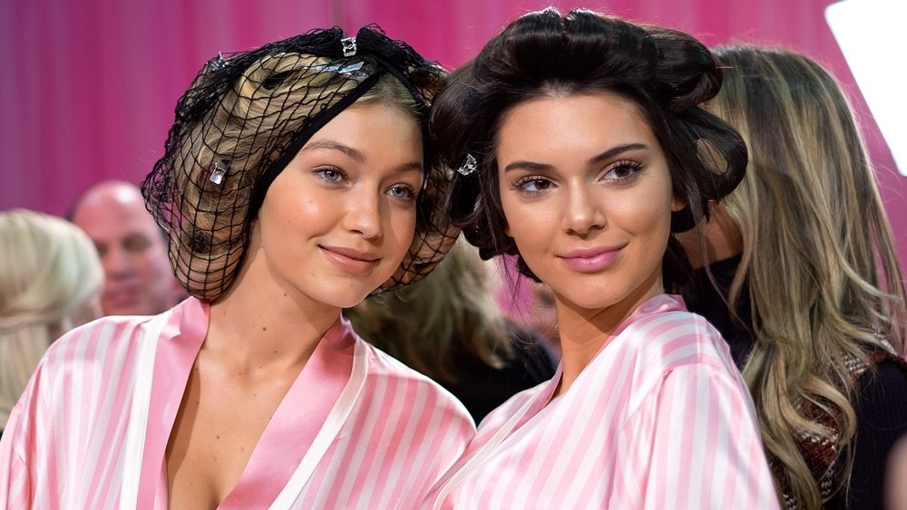 Gigi Hadid ve Kendall Jenner'ın paparazzi isyanı
