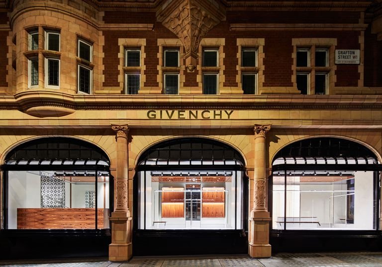Givenchy, Londra'daki ilk mağazasını açtı