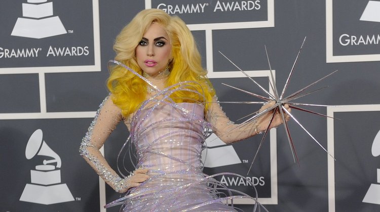 Lady Gaga'nın meşhur Grammy elbiseleri