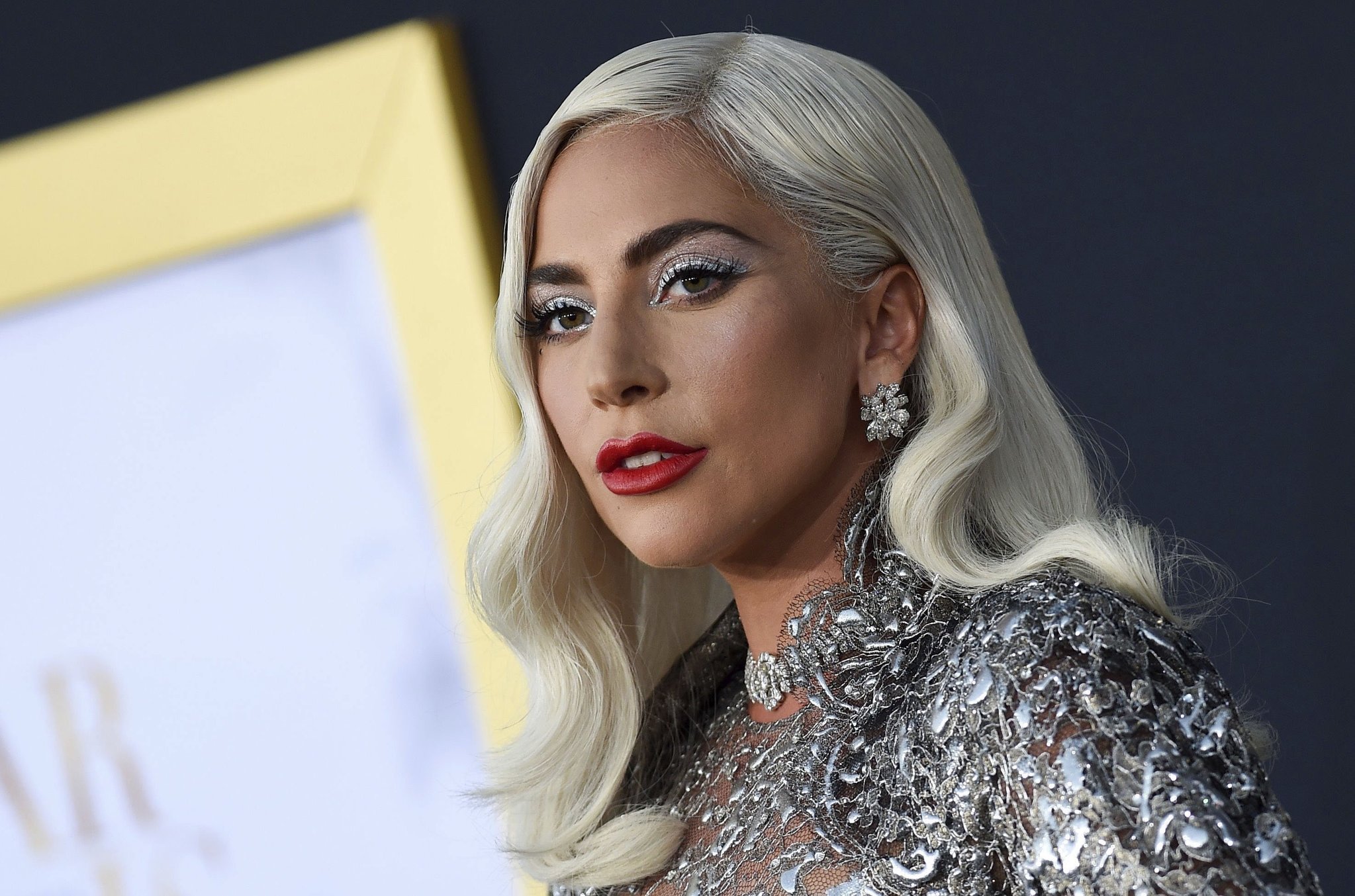 Lady Gaga güzellik markasını kuruyor