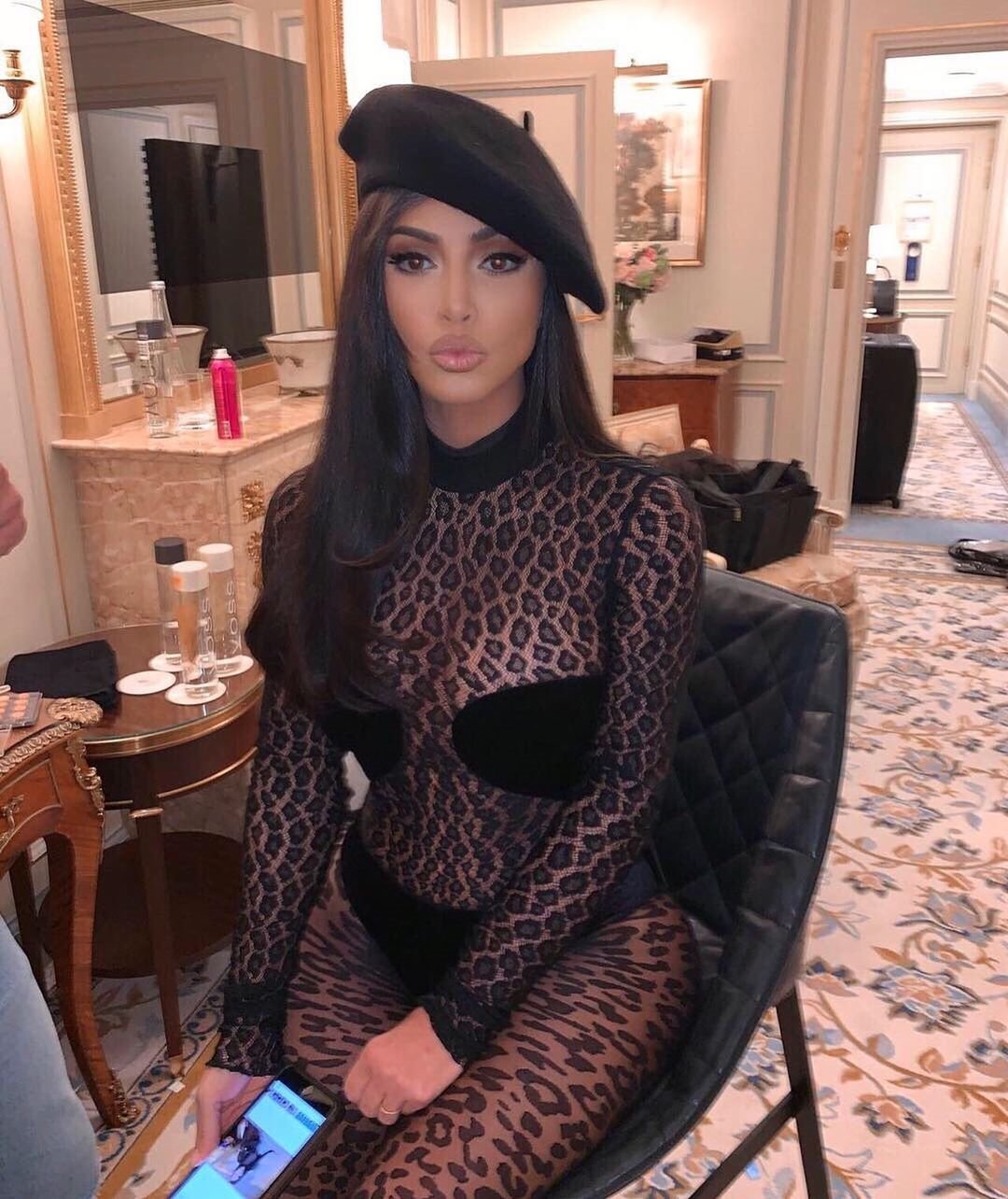 Kim Kardashian soygundan sonra ilk kez Paris'te