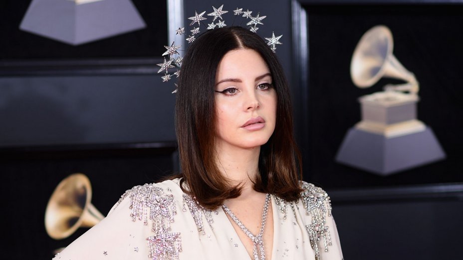 Lana Del Rey, Priscilla Presley olmak istiyor