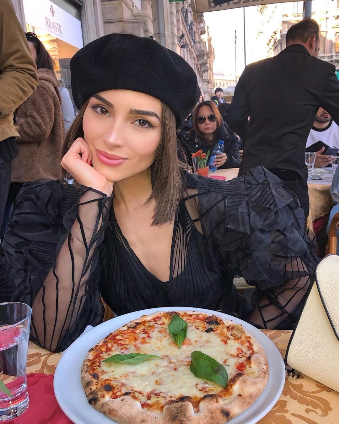 Olivia Culpo'dan sosyal medya itirafı