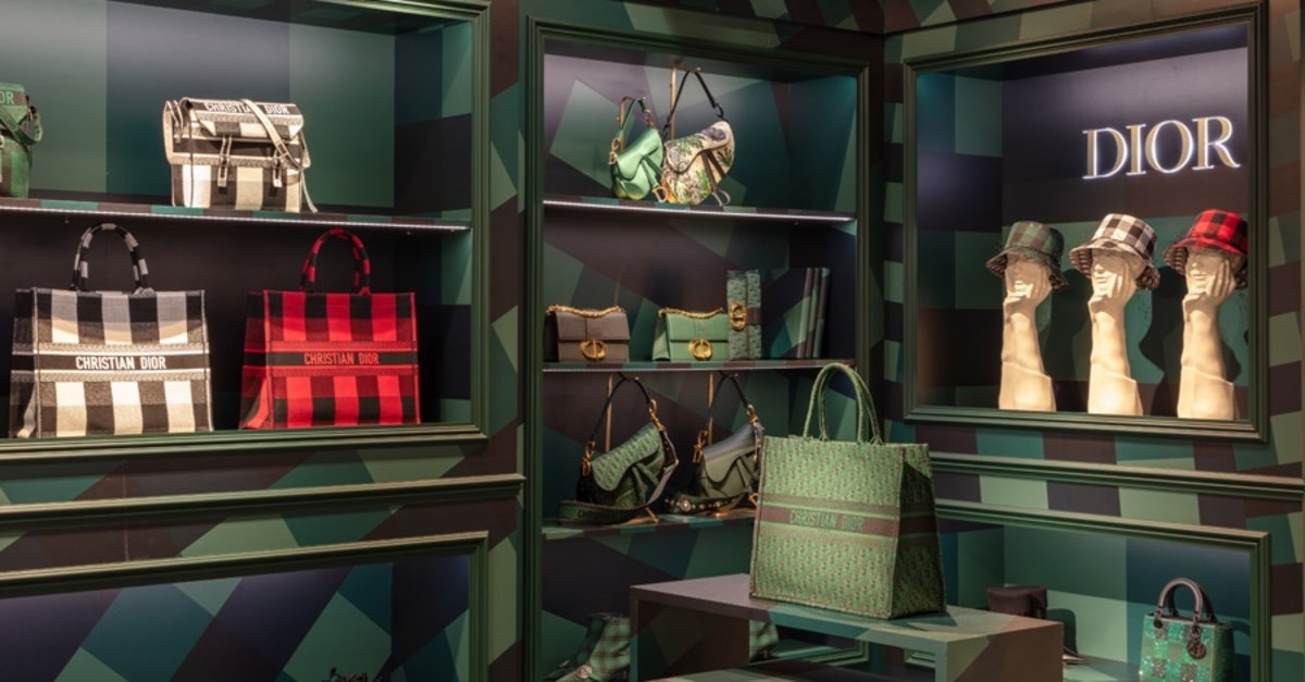 Dior Harrods'ta pop-up store açtı