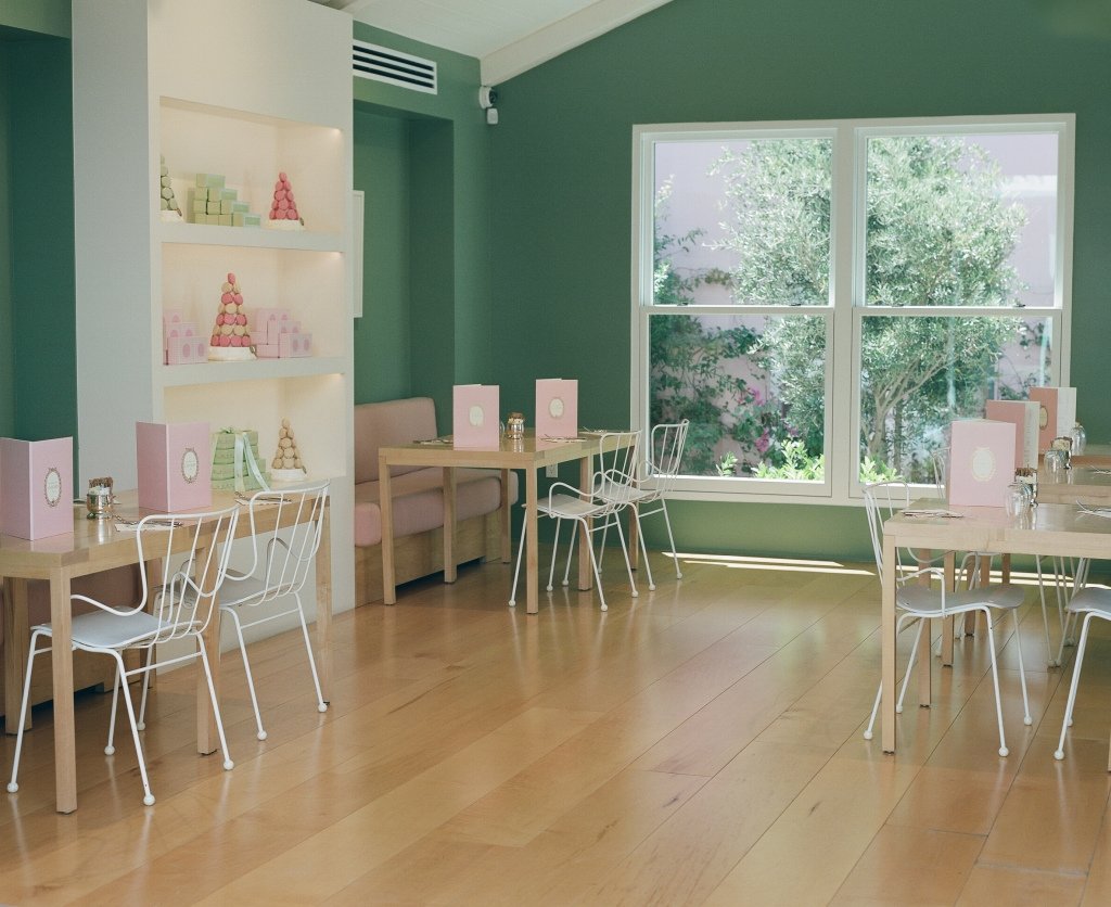 Mansur Gavriel butiğinde LaDuree tatlıları