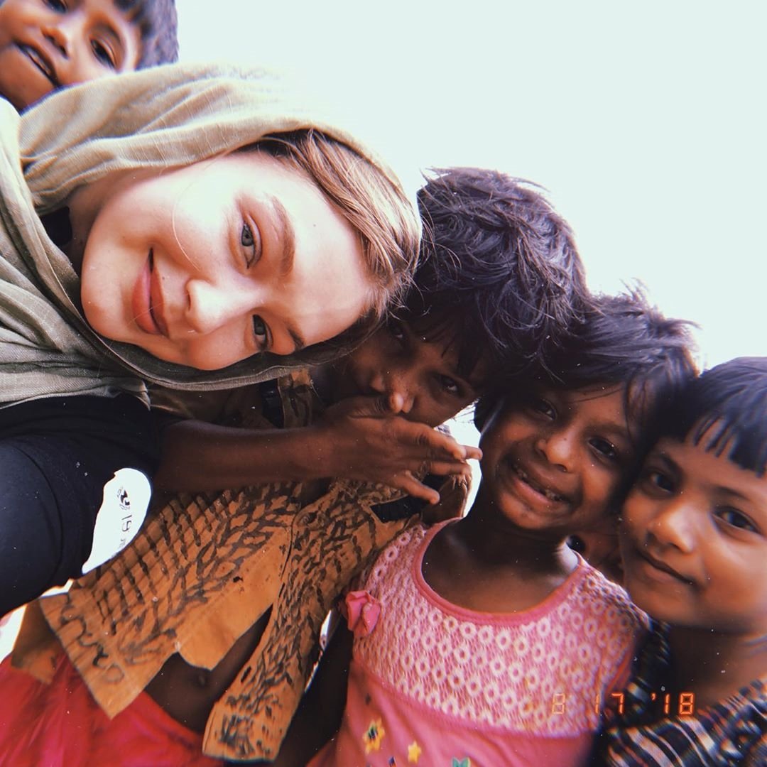 Gigi Hadid'den mülteci çağrısı