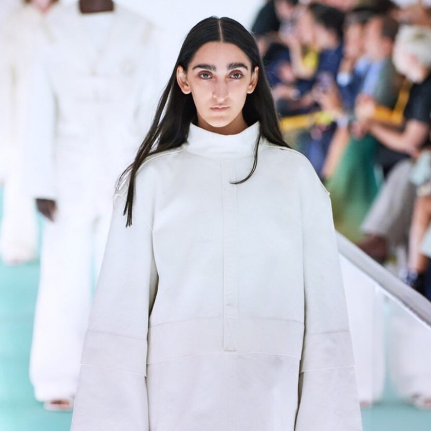 Gucci’nin yeni yüzü Armine Harutyunyan ile tanışın!