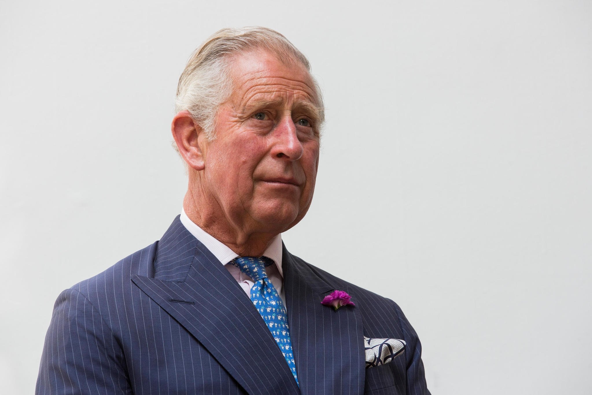 Prens Charles ilk moda koleksiyonunu çıkarıyor