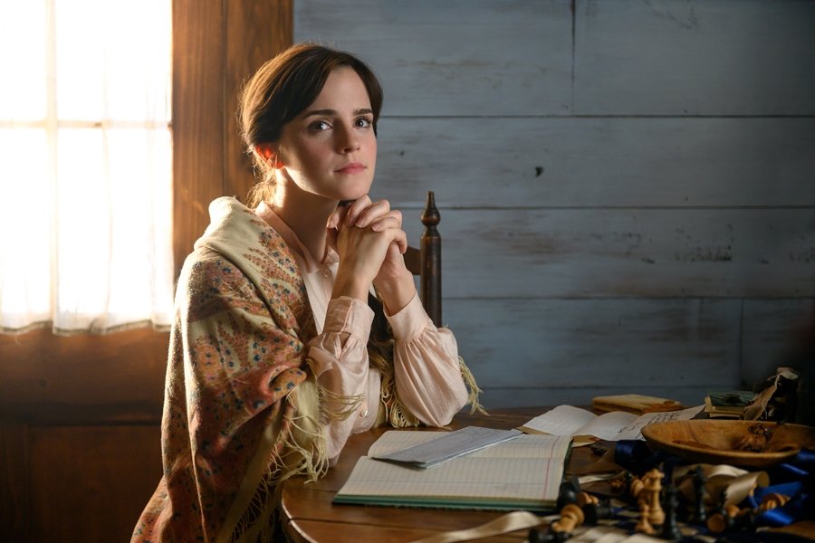 Emma Watson'dan dünyaya 'Little Women' kitapları!