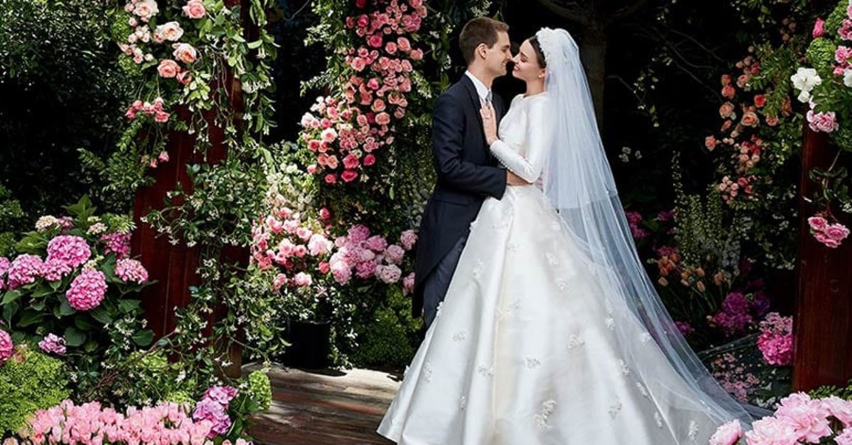 Geçtiğimiz on yılın en ünlü gelinlikleri!