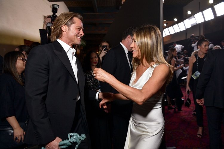 Jennifer Aniston ve Brad Pitt yıllar sonra aynı karede