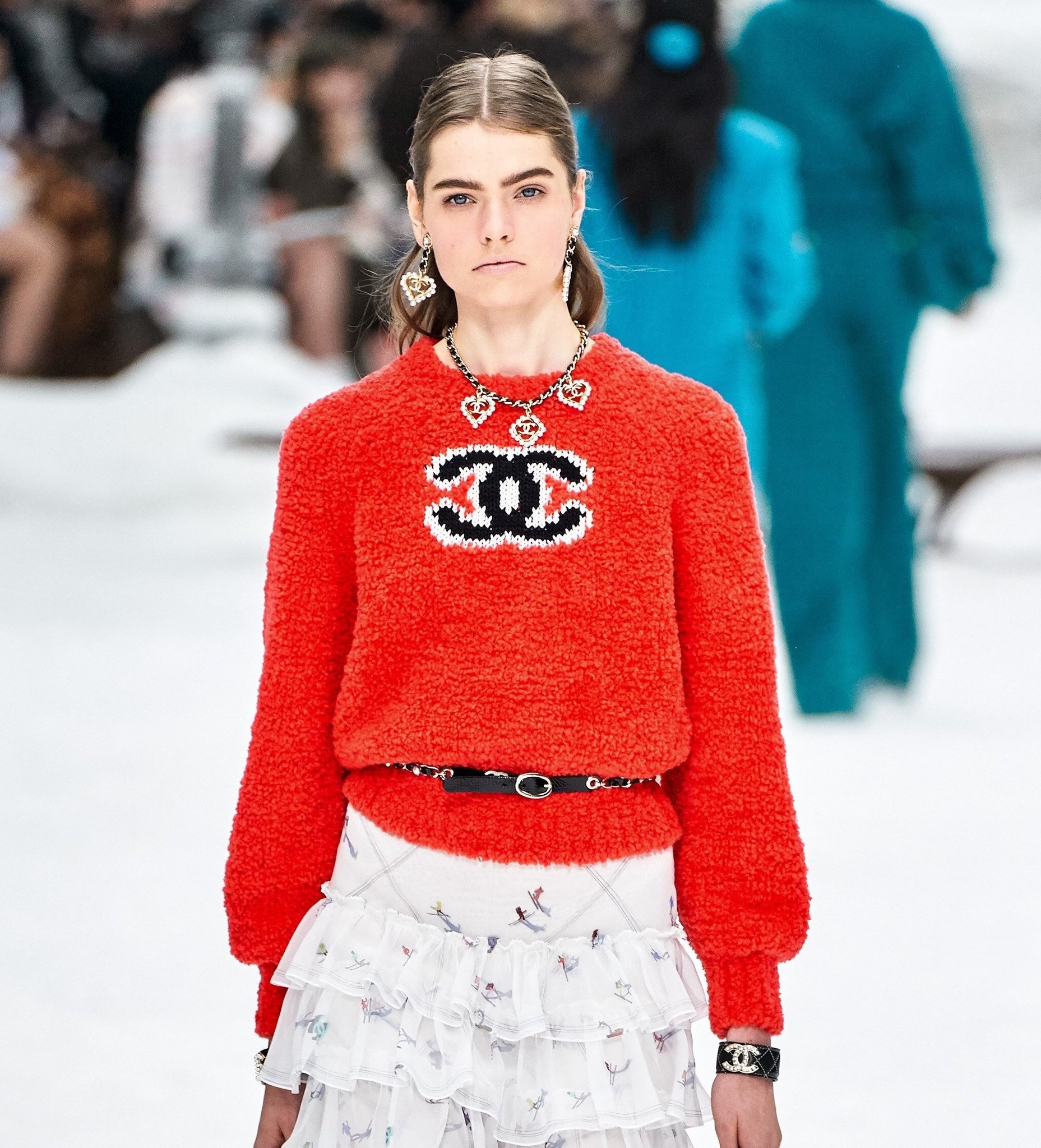 Chanel ve Prada Asya'daki defilelerini iptal etti